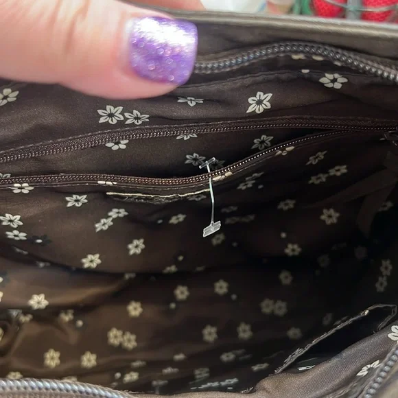 🌸Vera Bradley🌸 - Picture 6 of 7